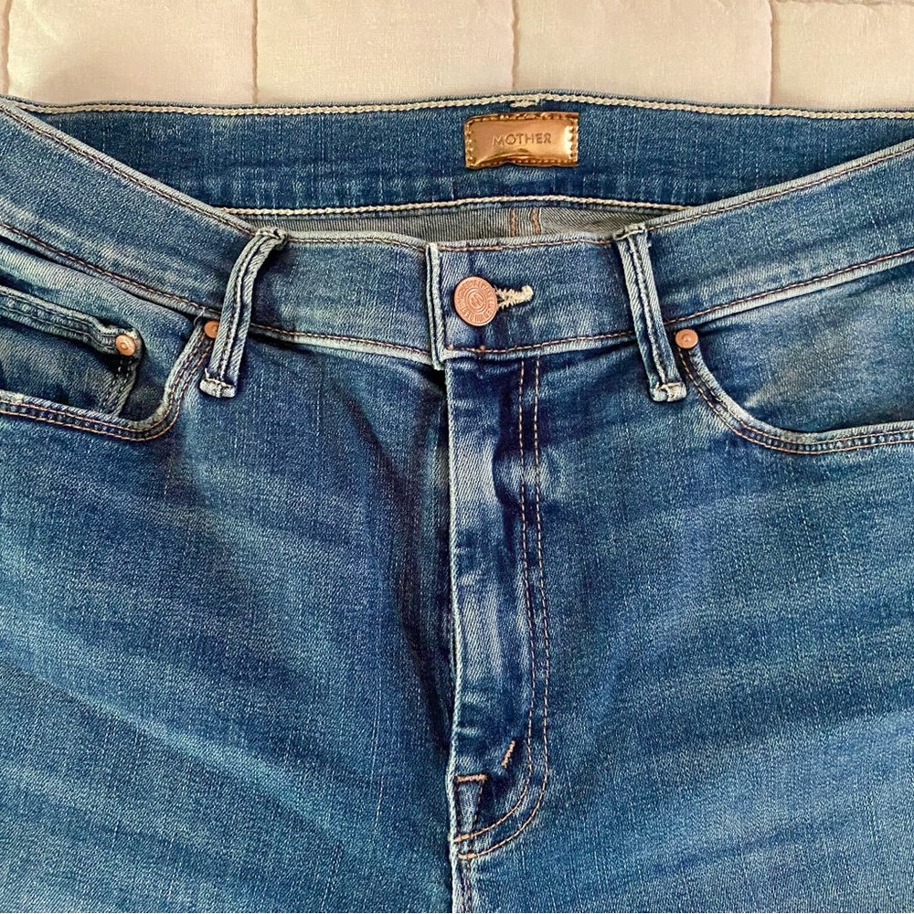 MOTHER The Weekender Mid-Rise Flare Jeans - Picture 8 of 10